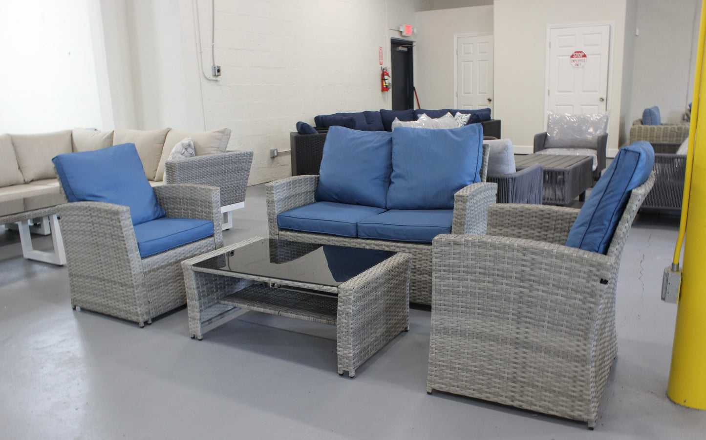 Miami Garden (Mixed Grey/Blue)