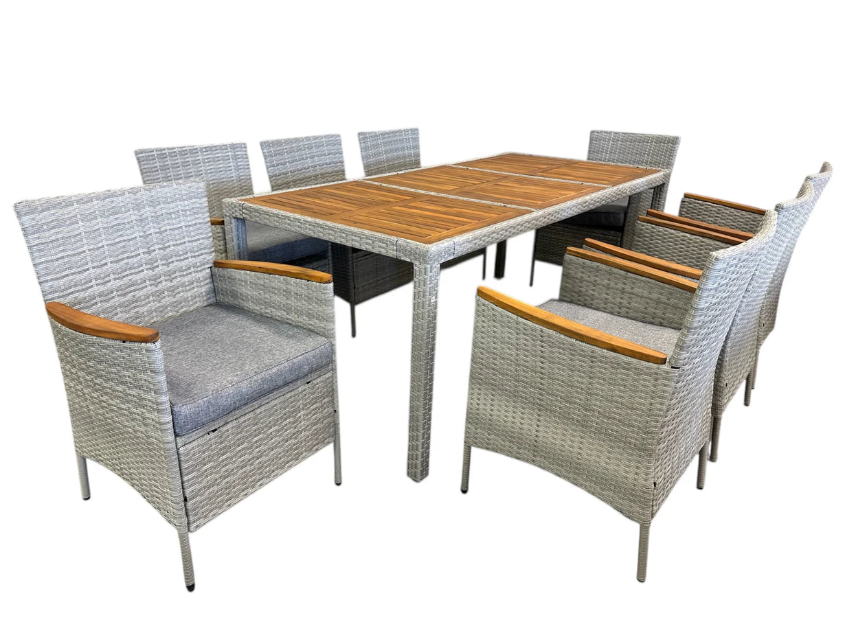 Transue Outdoor Dining (Grey)